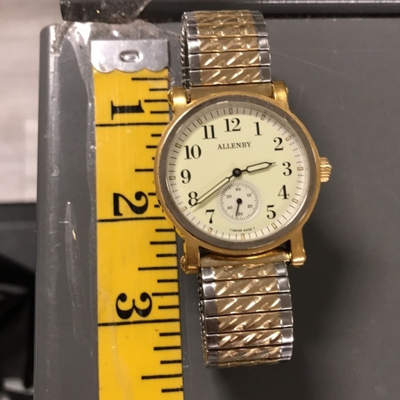 Helbros Allenby Quartz Watch - Picture 8 of 9